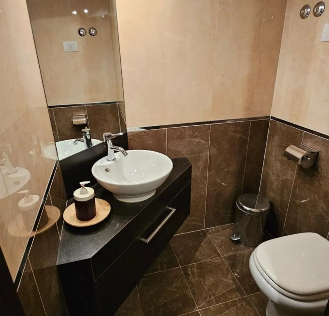 Family Comfort, Duomo 15Min Walk Away, With Parking In Front Милан 0*,  Италия